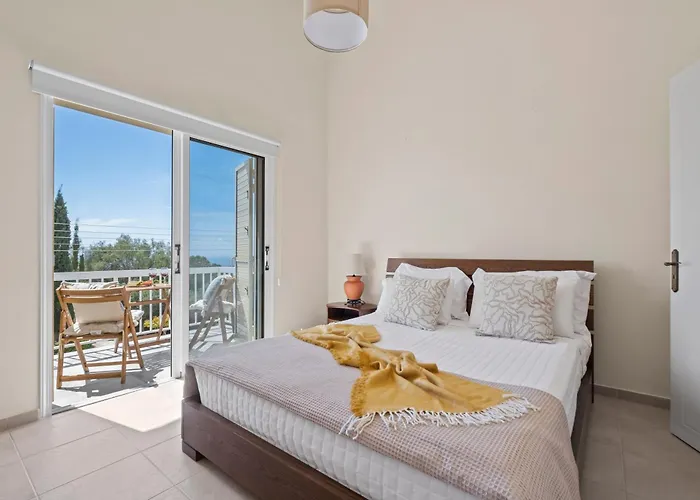 Orange Bliss Townhouse By Nomads