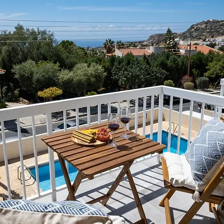 Orange Bliss Townhouse By Nomads Peyia