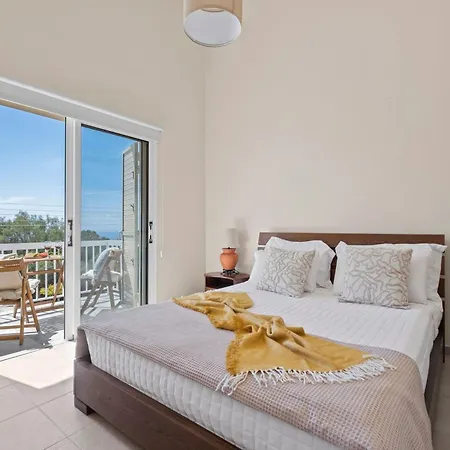 Orange Bliss Townhouse By Nomads